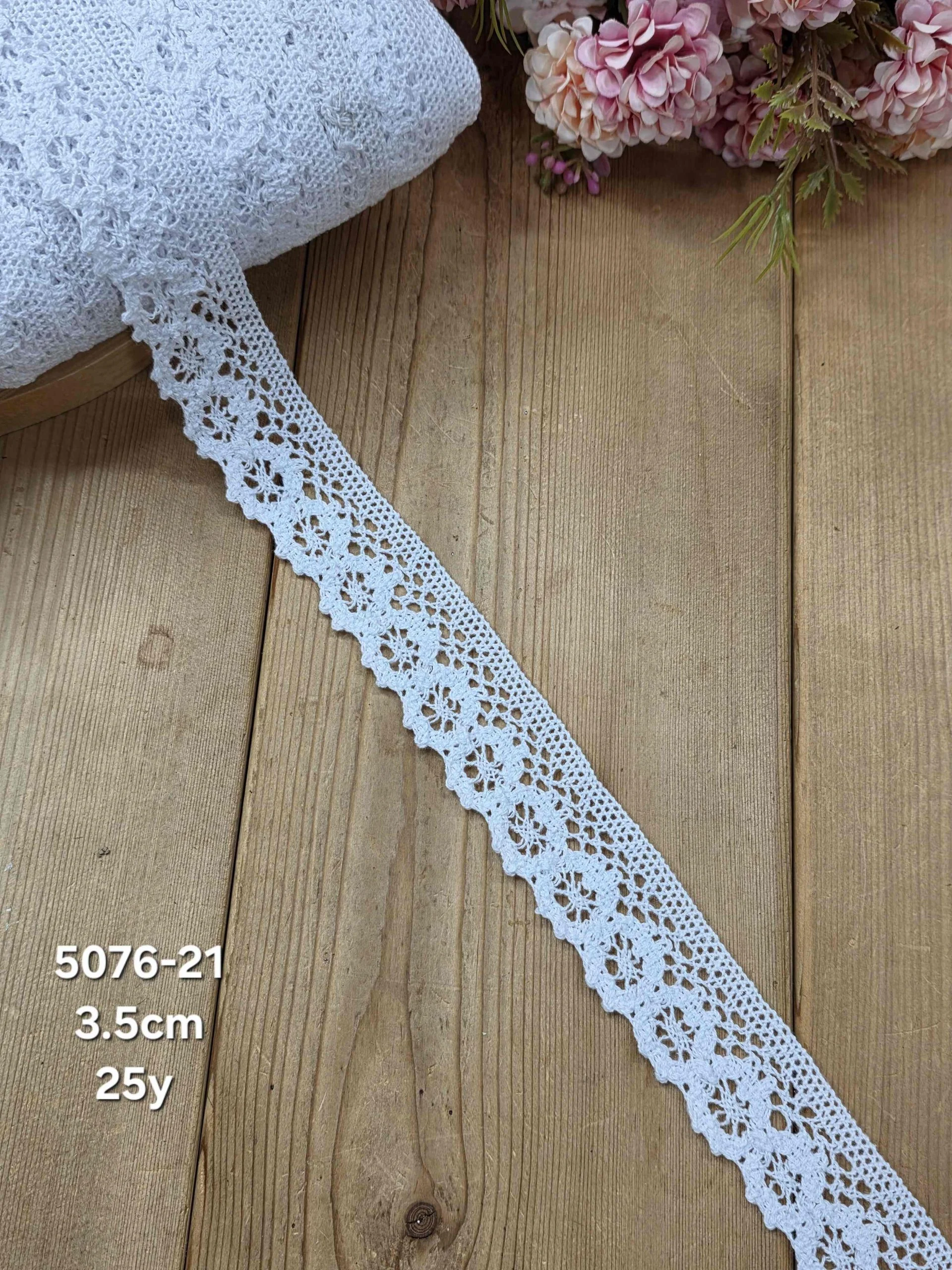 نوار قلاب بافی کد 5076-21 سایز 3.5 سانت بسته ۲۵ یاردی نوار قلاب بافی کد 5076-21 سایز 3.5 سانت بسته ۲۵ یاردی